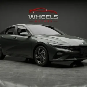 Hyundai Elantra 2026 — vue 1