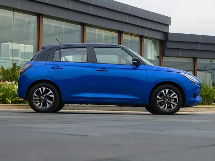 Suzuki Swift 2026 Bleu/Noir
